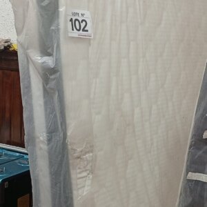 LOTE 102: COLCHON 2 PLAZAS DE RESORTE
