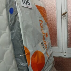 LOTE 105: MINI COLCHON PARA CUNA O MASCOTA