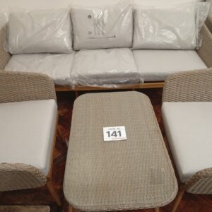 LOTE 141: JUEGO DE LIVING PARA TERRAZA GENOVA 5 PERSONAS BEIGE