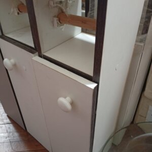 LOTE 019: PORTA PAPEL HIGIENICO CON PUERTA - BLANCO