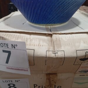 LOTE 007: VANITORIO DE VIDRIO TEMPLADO