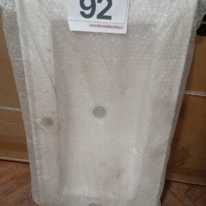 LOTE 092: CUBIERTA DE VANITORIO BLANCO